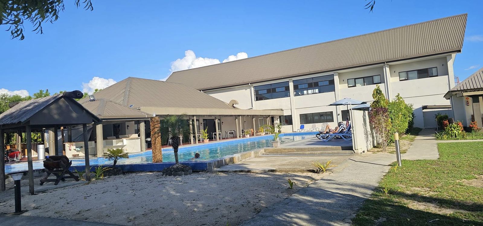 Landers Bay Resort, Resort maintenance, by Niqua Investments (Fiji)